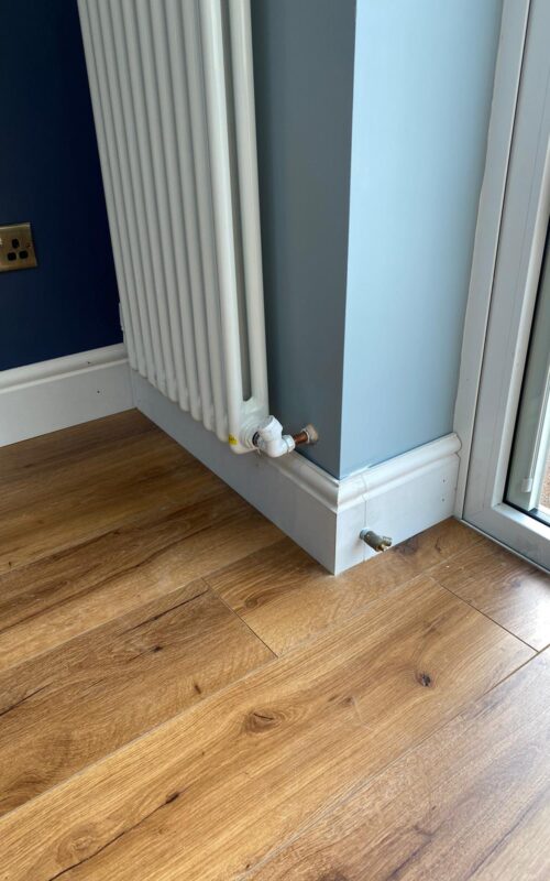 Torus skirting board